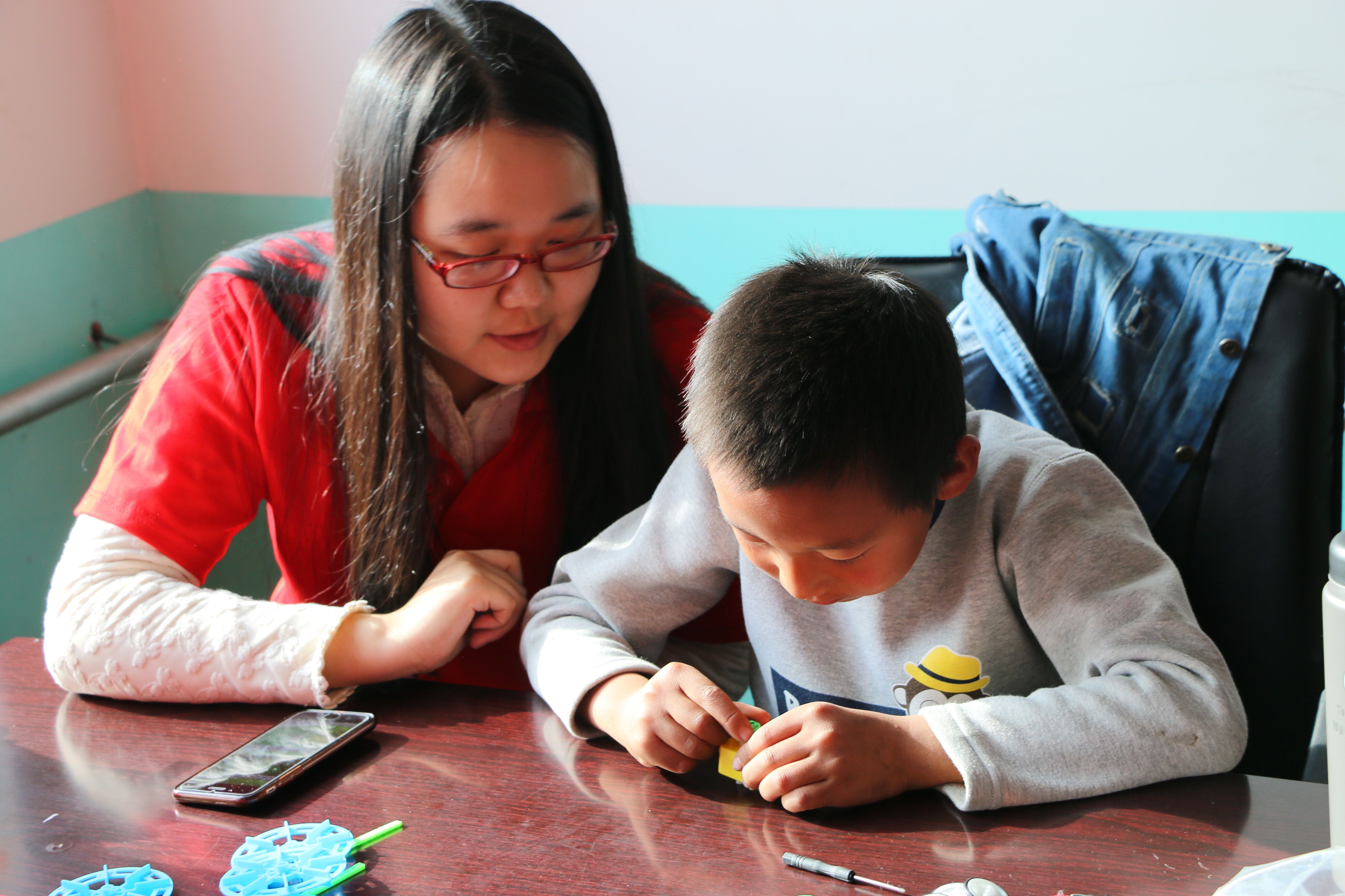 建功立业新时代—仪电学院刘芳小学教育扶贫社会实践活动